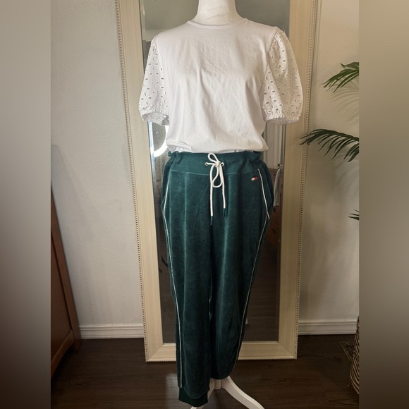 Tommy Hilfiger Sport sweatpants in a Rich Green Color - Picture 2 of 8